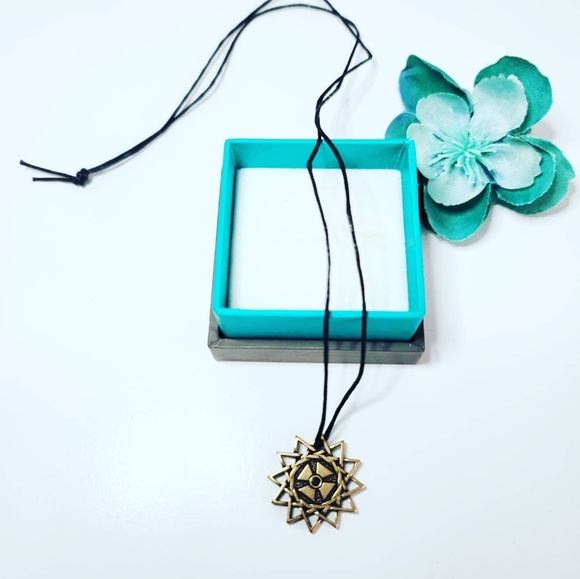 Ertzgamma Lucky Star pendant with a cord - Picture 3 of 3